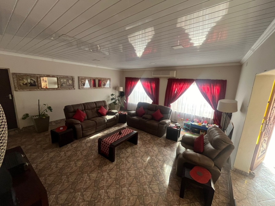 4 Bedroom Property for Sale in Protea Park North West